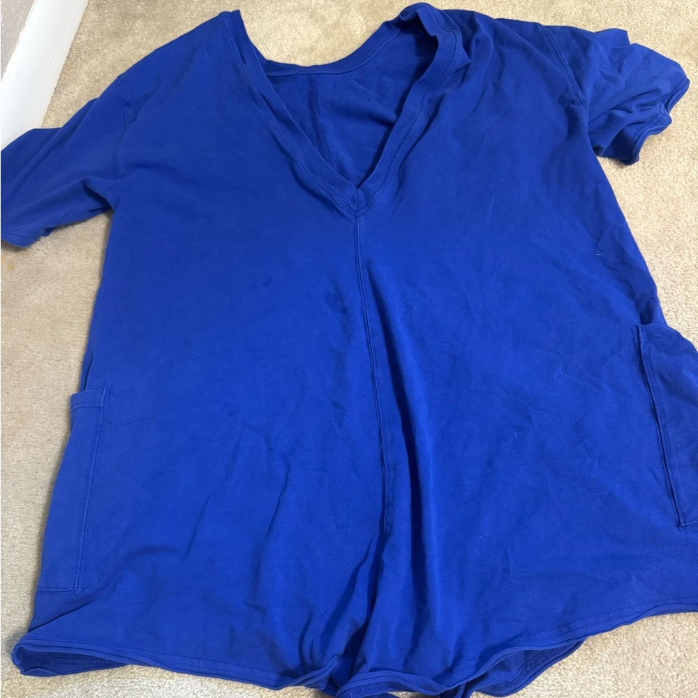 Stylish Blue V-Neck Women's Top
